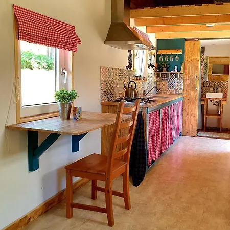 Σπίτι διακοπών Tiny House, Camping Quinta Do Castanheiro Castanheira de Pera
